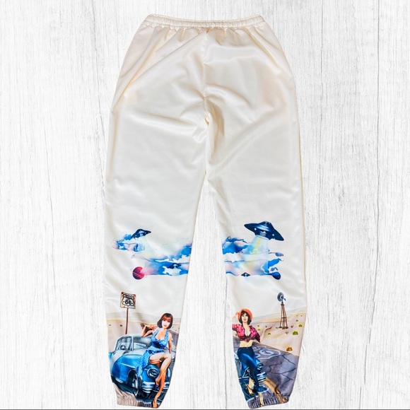 Route US 66 UFO Printed Draw String Joggers - Picture 13 of 15